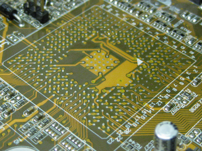 Uneven shape and volume, solder must be removed prior to installing a new component